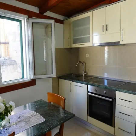 Labinezza Holiday home *