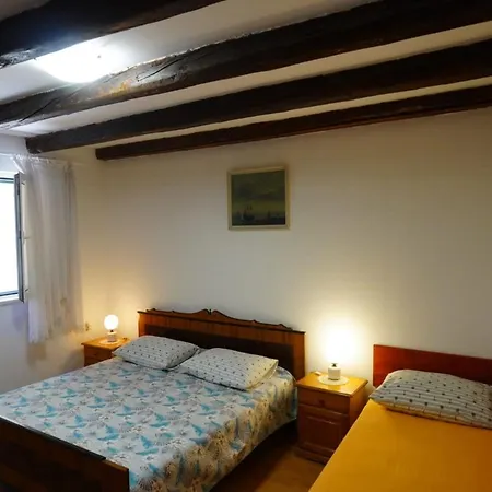 Labinezza * Kaštela